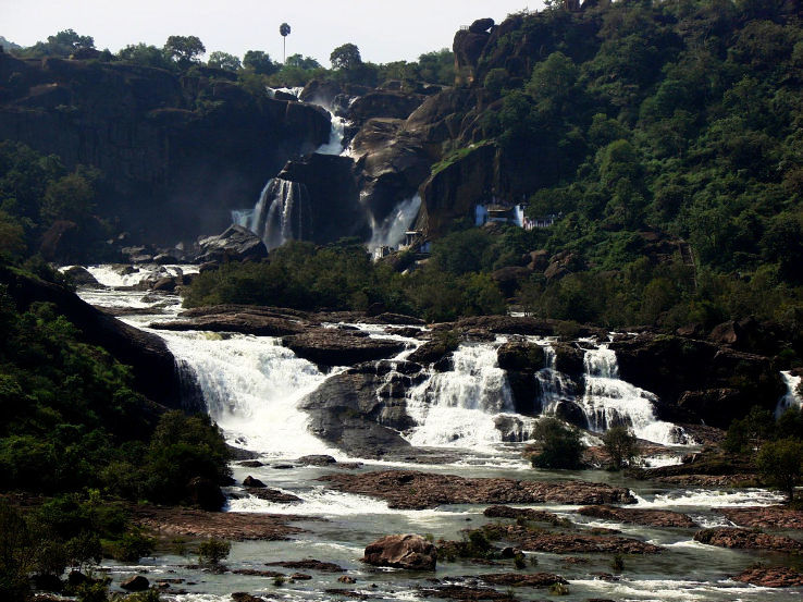 9. Kovai Kutralam Falls